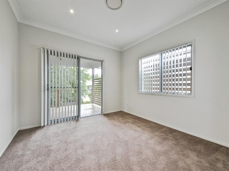 16 Cowper Street, Bulimba QLD 4171