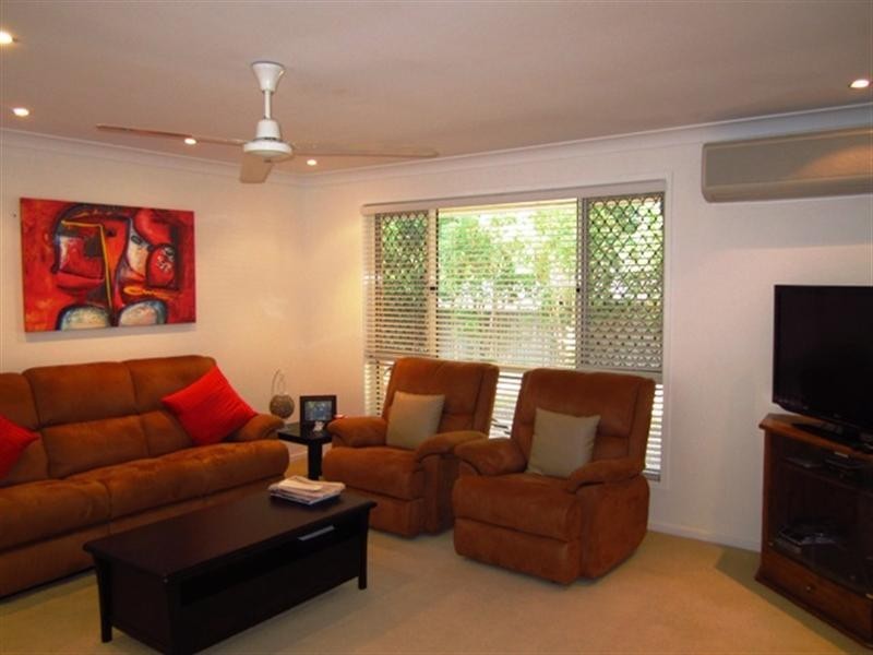 12 Karma Place, Albany Creek QLD 4035