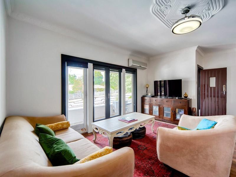 54 Junction Road, Morningside QLD 4170