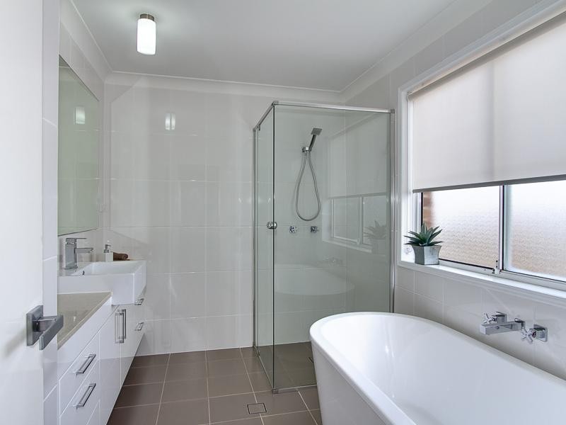 2/24 Wambool Street, Bulimba QLD 4171