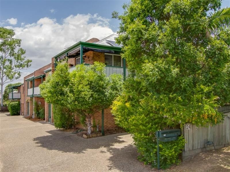 2/24 Wambool Street, Bulimba QLD 4171