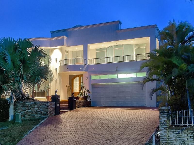 5 Tappin Court, Carindale QLD 4152