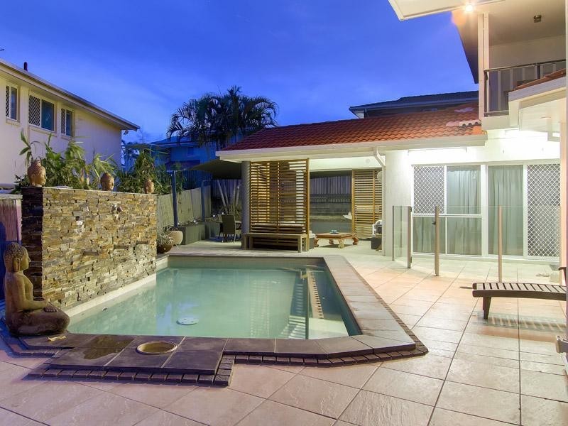 5 Tappin Court, Carindale QLD 4152