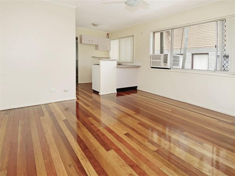 1/162 Juliette Street, Greenslopes QLD 4120