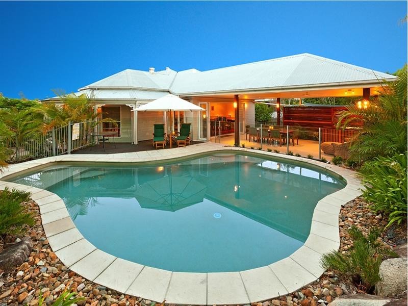 80 Lindsay Street, Hawthorne QLD 4171