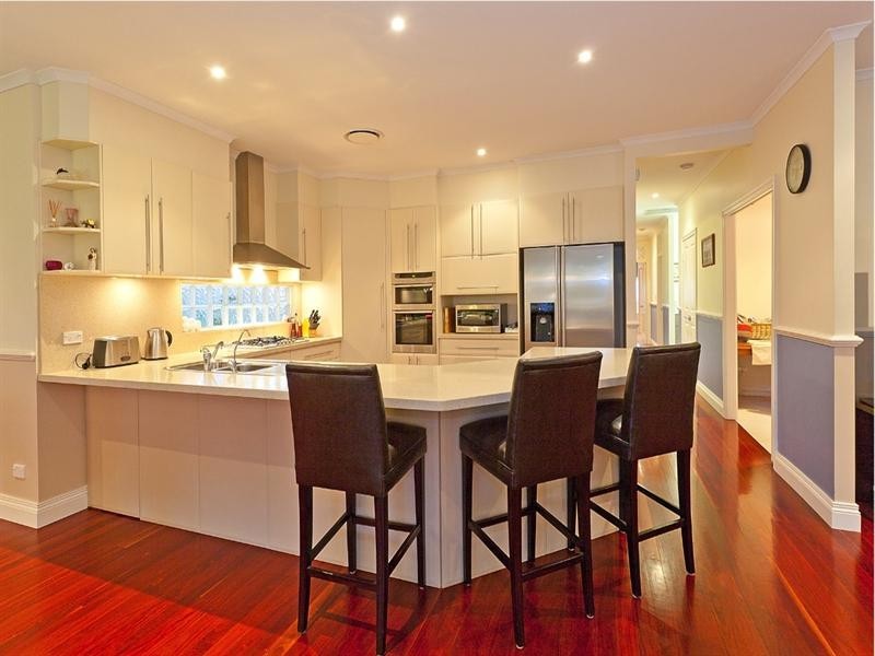 80 Lindsay Street, Hawthorne QLD 4171