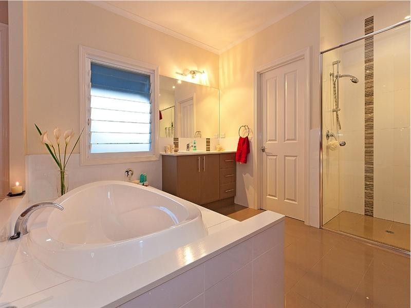 80 Lindsay Street, Hawthorne QLD 4171