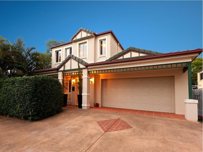 13B Algoori Street, Morningside QLD 4170