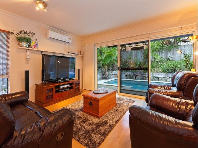 13B Algoori Street, Morningside QLD 4170