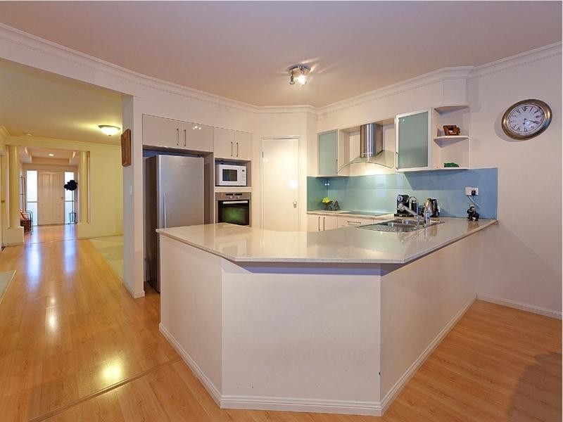 13B Algoori Street, Morningside QLD 4170