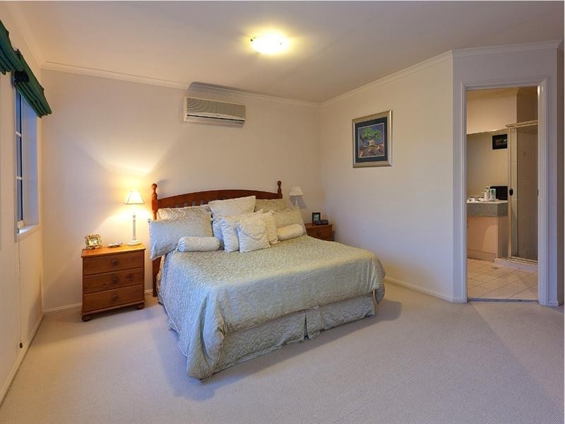 13B Algoori Street, Morningside QLD 4170