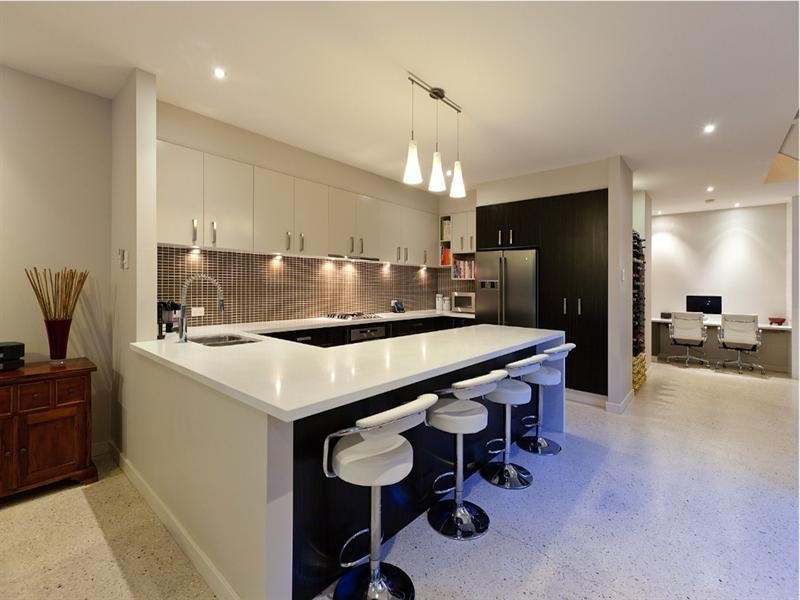 139 Shrapnel Road, Cannon Hill QLD 4170