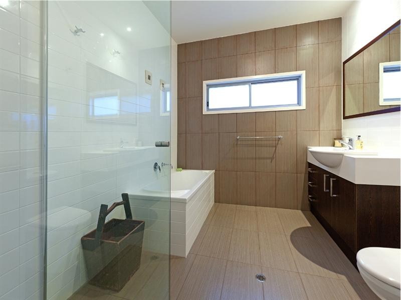 139 Shrapnel Road, Cannon Hill QLD 4170