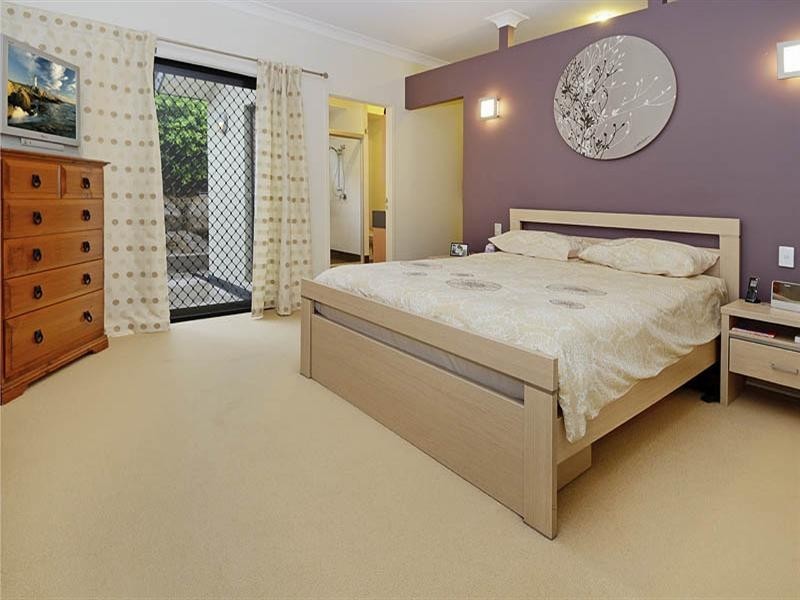 12 Van Dyck Ri, Mackenzie QLD 4156