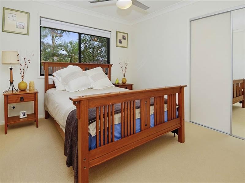 12 Van Dyck Ri, Mackenzie QLD 4156