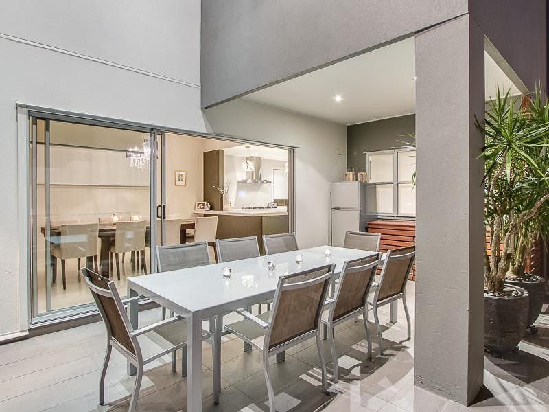 117 Blackwood Avenue, Morningside QLD 4170