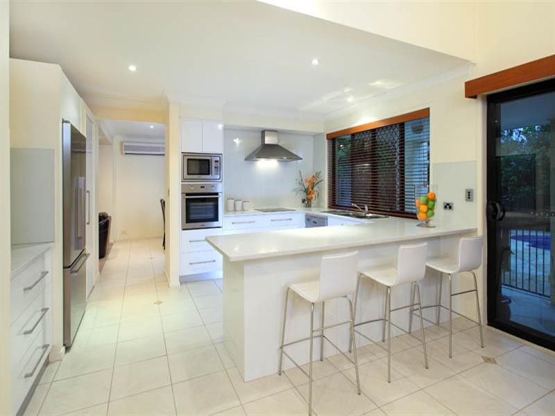 6 Parklane Place, Bulimba QLD 4171