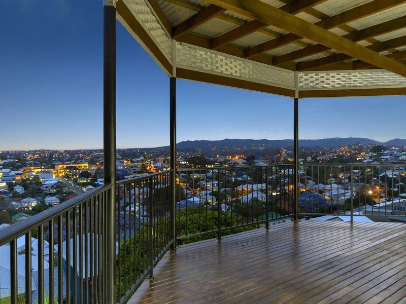 52 Upper Cairns Terrace, Red Hill QLD 4059