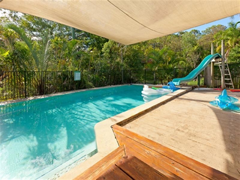 1 Isis Crescent, Seven Hills QLD 4170