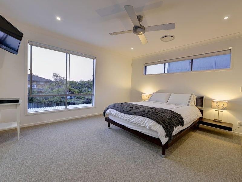 15 Windemere Avenue, Morningside QLD 4170