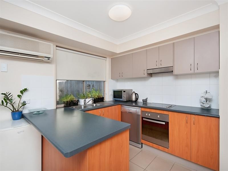 13/104 Kate Street, Carina QLD 4152