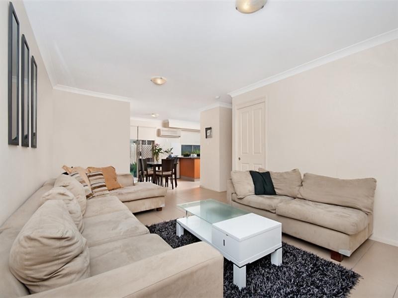 13/104 Kate Street, Carina QLD 4152