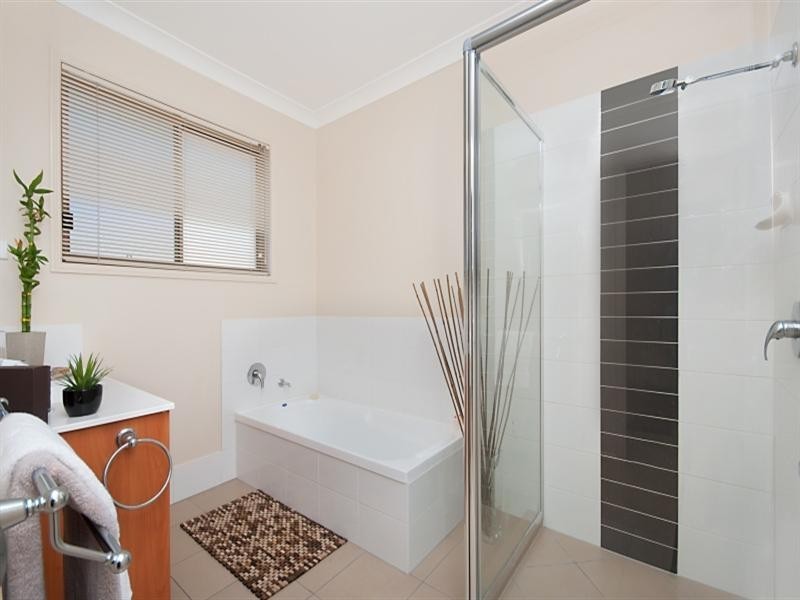 13/104 Kate Street, Carina QLD 4152