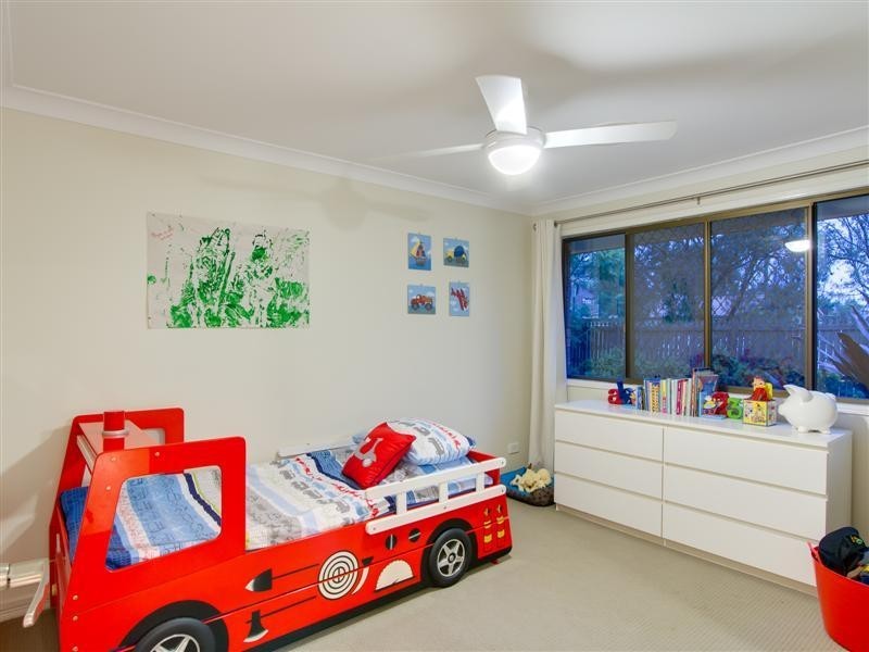 7 Baynes Street, Carindale QLD 4152