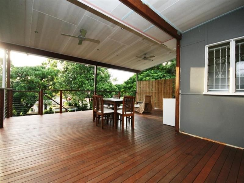 23 Brinawa Street, Camp Hill QLD 4152