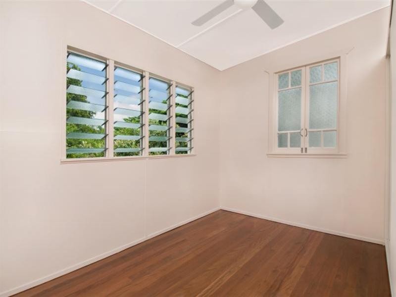 23 Brinawa Street, Camp Hill QLD 4152