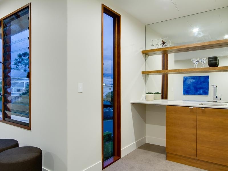 32 Princess Street, Bulimba QLD 4171