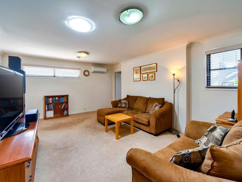 7 Celestial Court, Carina QLD 4152