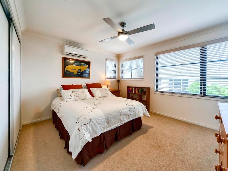 7 Celestial Court, Carina QLD 4152