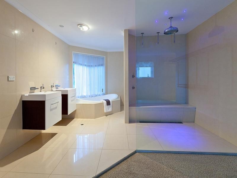 33 D’Arcy Road, Seven Hills QLD 4170