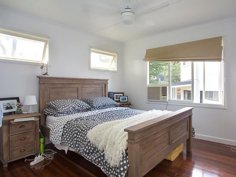 9 Cecile Street, Balmoral QLD 4171