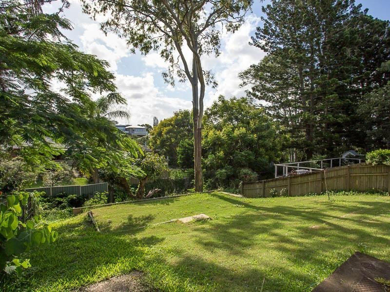 9 Cecile Street, Balmoral QLD 4171