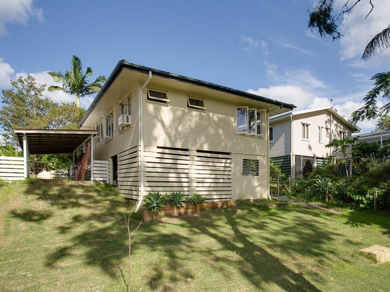 9 Cecile Street, Balmoral QLD 4171