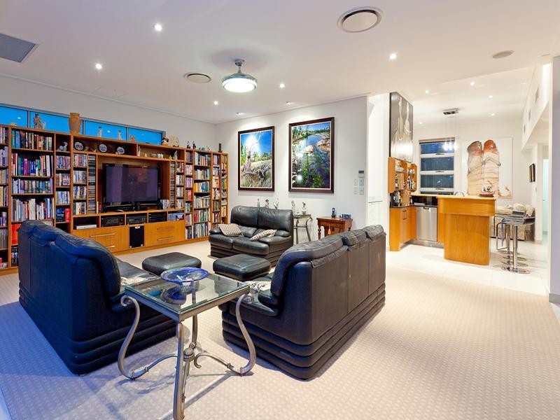 60 Main Avenue, Balmoral QLD 4171