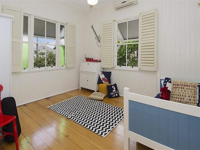 57 Lindsay Street, Hawthorne QLD 4171