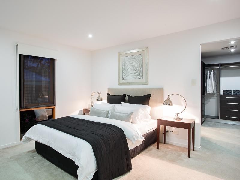 145 Oxlade Drive, New Farm QLD 4005