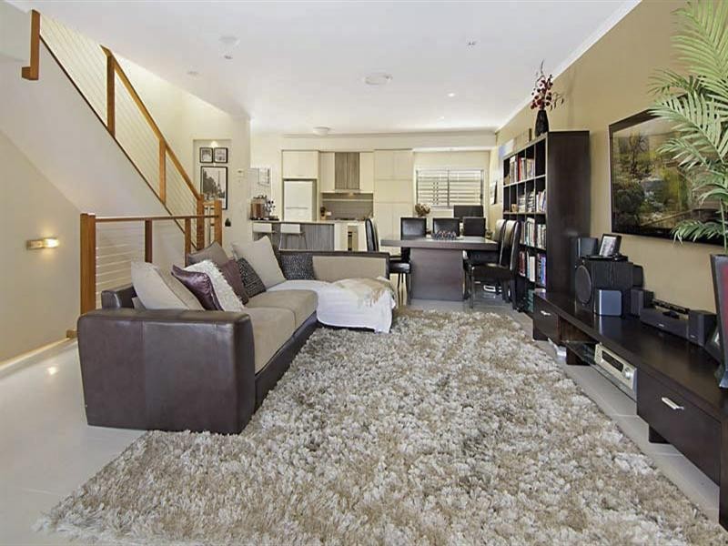 4/11 Agnes Street, Morningside QLD 4170