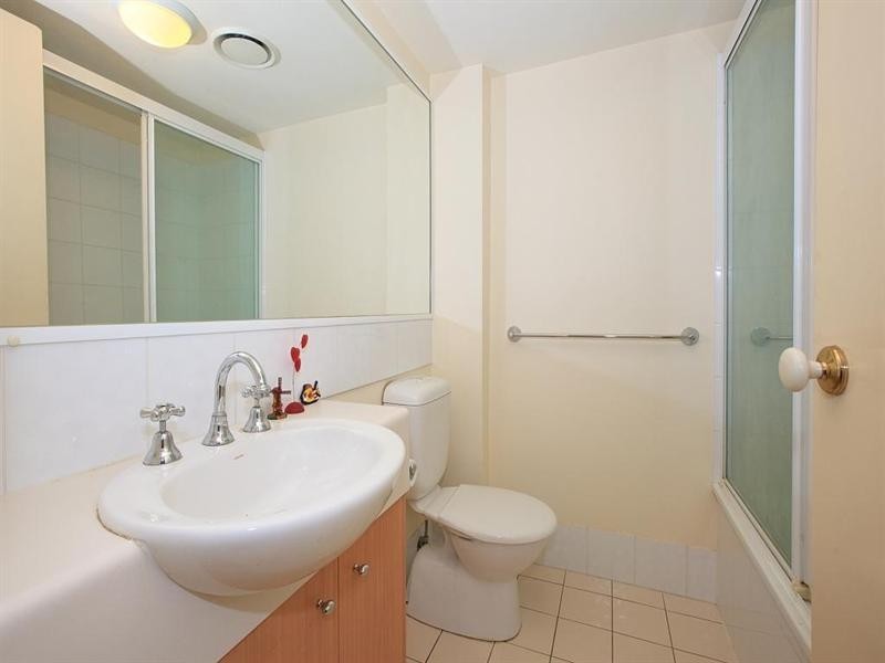 4/48 Riddell Street, Bulimba QLD 4171