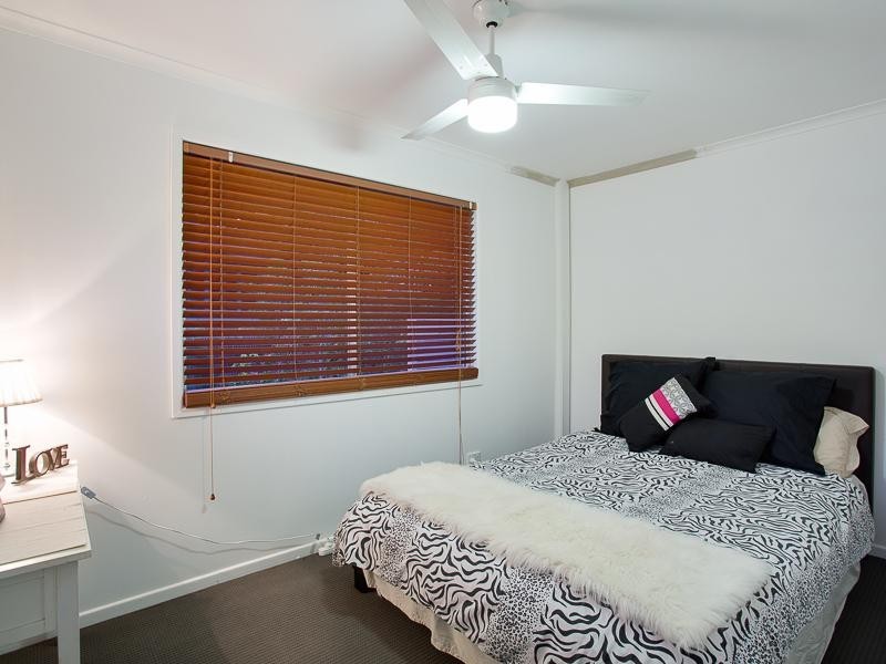 1 Yonga Street, Balmoral QLD 4171