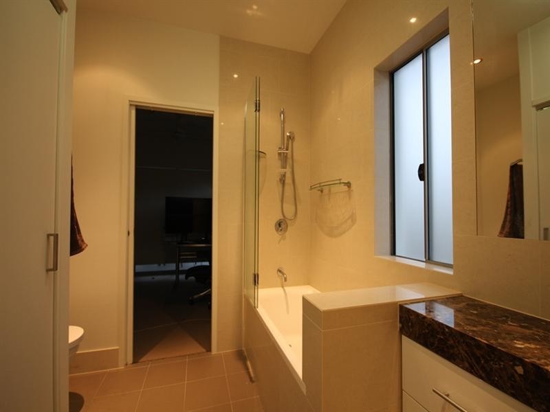 1/168 Riding Road, Balmoral QLD 4171