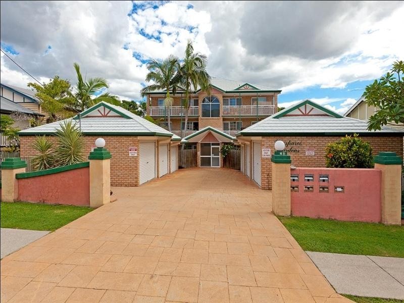 1/24 Baragoola Street, Coorparoo QLD 4151