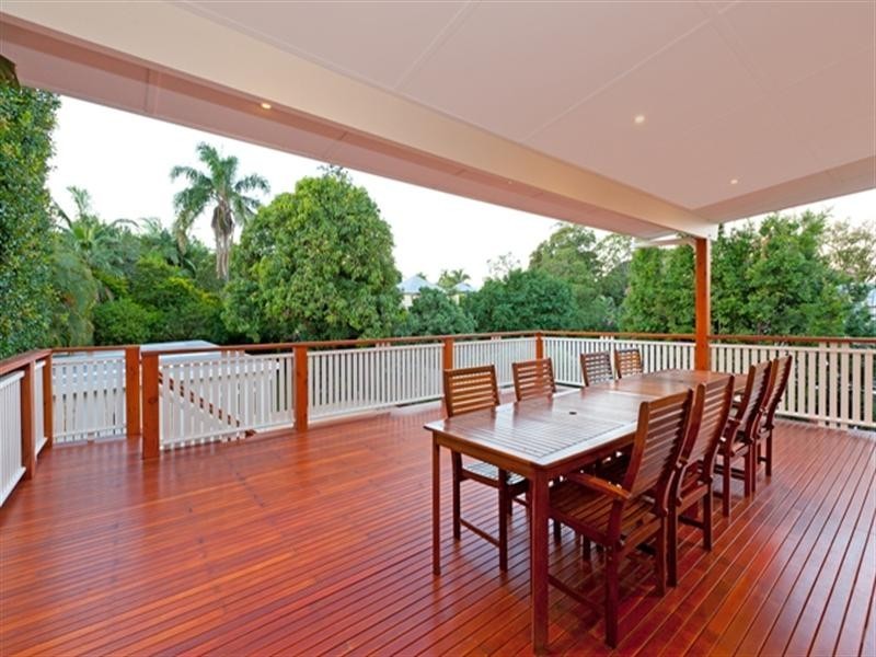 182 Brisbane Street, Bulimba QLD 4171
