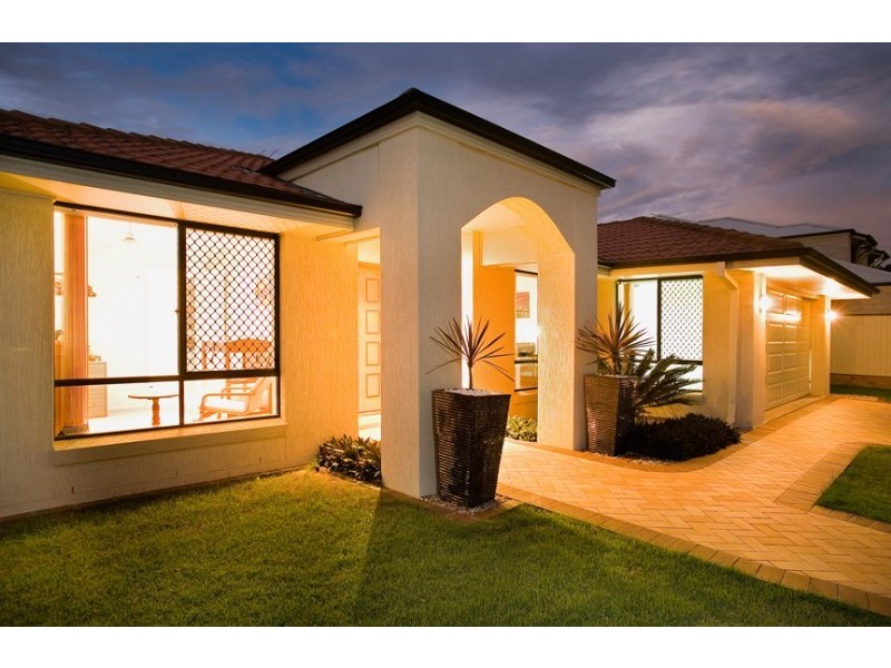 48 Kenilworth Place, Carindale QLD 4152