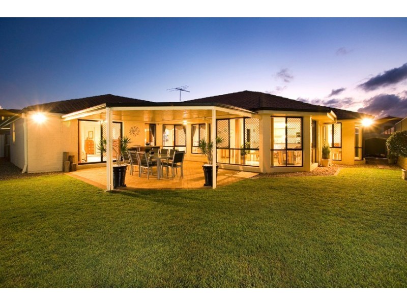 48 Kenilworth Place, Carindale QLD 4152