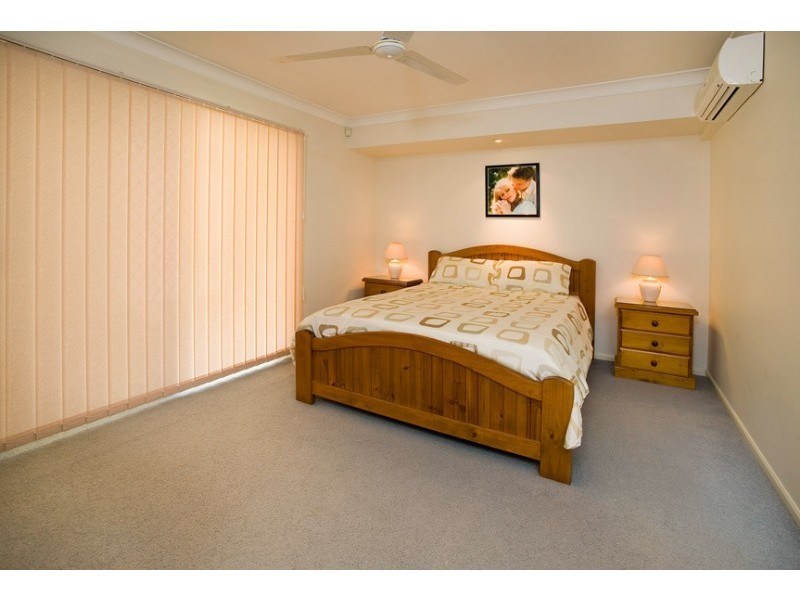 48 Kenilworth Place, Carindale QLD 4152