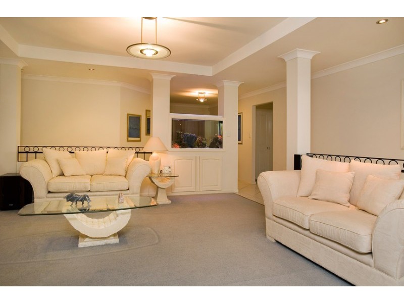 48 Kenilworth Place, Carindale QLD 4152